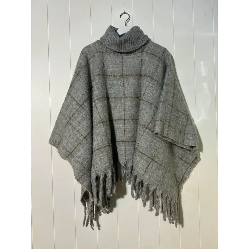 World Market Poncho Women's One Size NWT Gray/Tan Windowpane Turtleneck